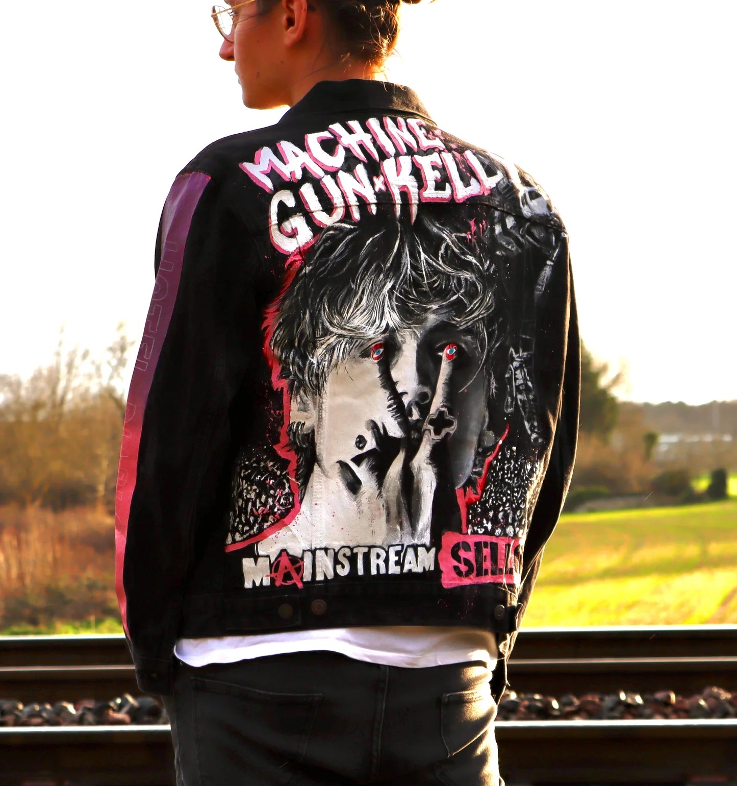 Custom Machine Gun Kelly - Mainstream sellout Black / Handmade painting Jacket veste customisée art